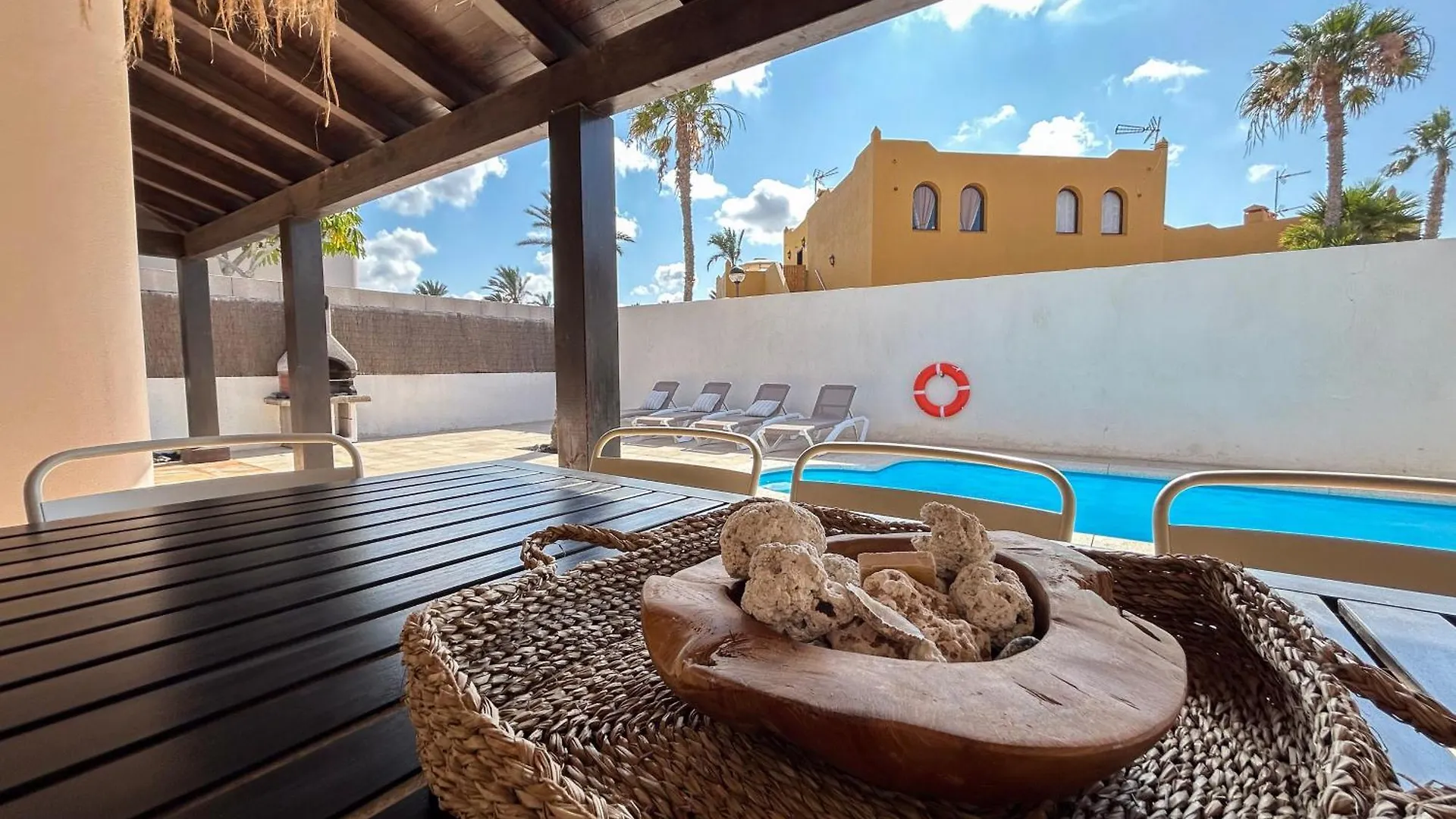 House Boho Palm With Private Heated Pool And Garden, 3 Bedrooms, Wi-Fi Corralejo Villa